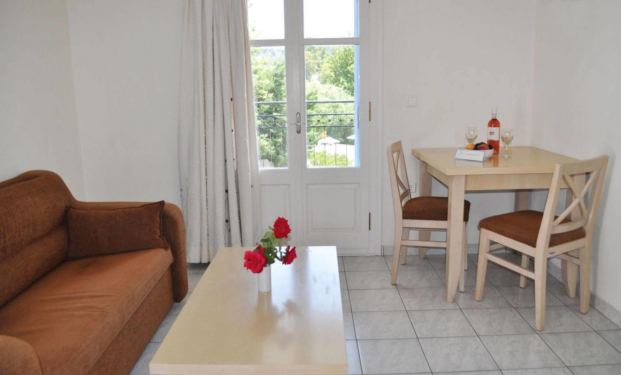 Marialena Village Platanias  Buitenkant foto
